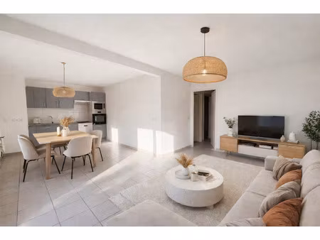 exclusivite ! haut de boucau  t3 62 m2 + terrasse de 14 m2 