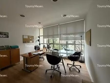location bureaux 163 m²