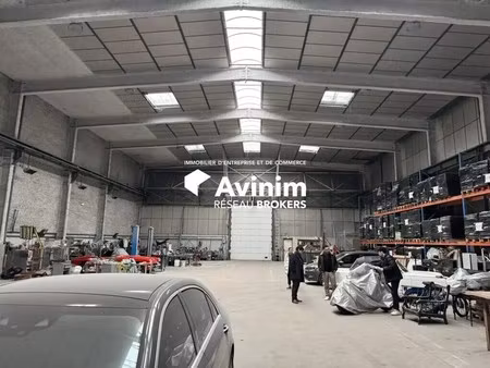 vente entrepôt 3 500 m²