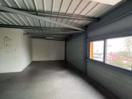 location local d’activités carbon blanc 33560 257m²