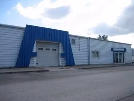 vente local d'activités 1 060 m²