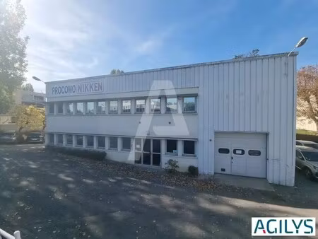 vente local d'activités 1 312 m²