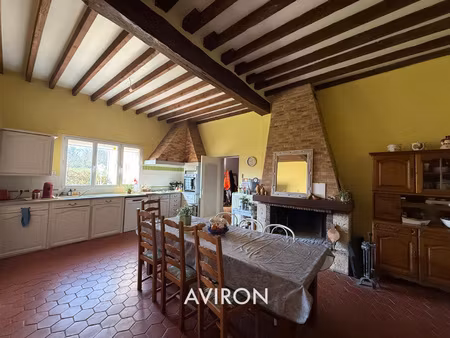 à 10 minutes de chartres maison de caractère avec grange e