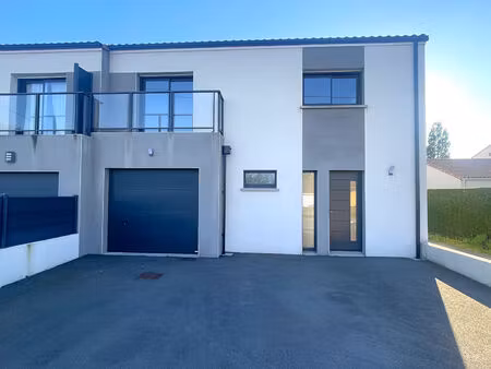 maison la chevroliere 6 pièce(s) 115.25 m2