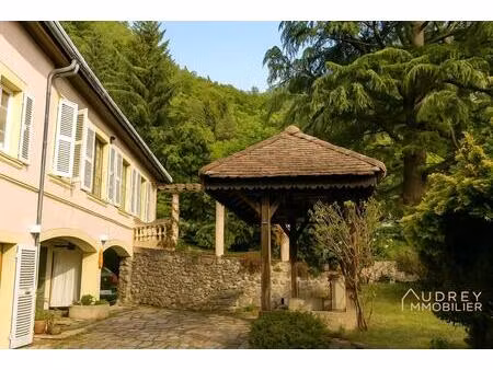 maison indépendante - 216.42m ²