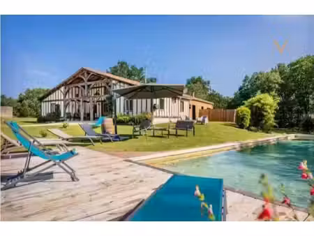 propriété à vendre thezac 6 pièce(s) 250m2 775 000€