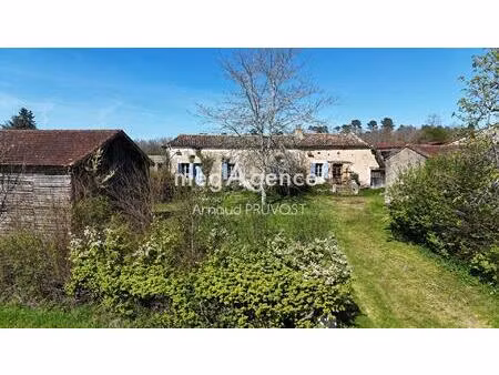 belle maison à rénover proche du château de biron