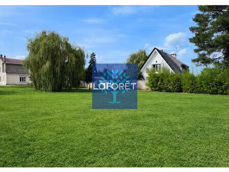 terrain viabilisé 724 m² à savigneux - emplacement idéal