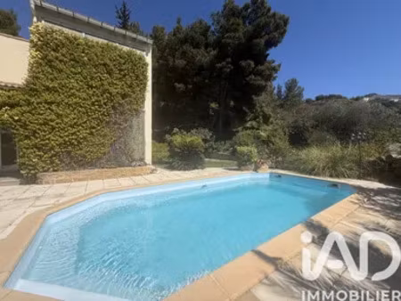 maison à aramon (30390)