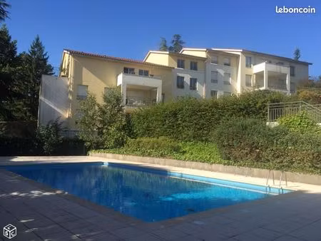 charmant t2 dans résidence avec piscine - rare