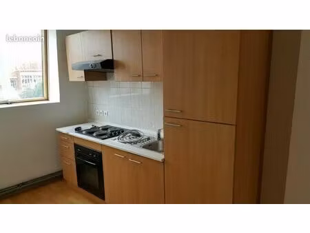 loue duplex sur la bassée