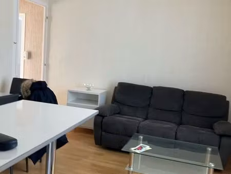 3 pièces à louer au cœur de nogent sur seine