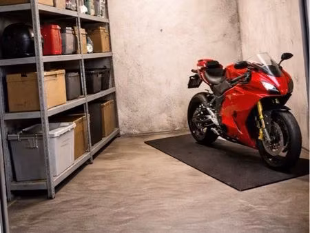 box / garage — sécurisez votre deux roues en centre-ville – places disponibles à saint-jor