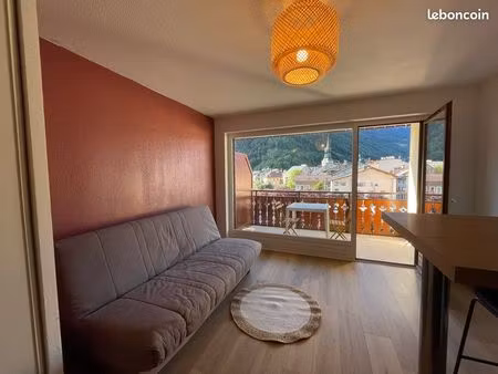 studio à louer à partir du 1er mai 2026