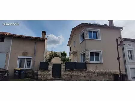 maison avec jardin et dépendance