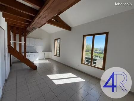 studio 1 pièce 32 m²