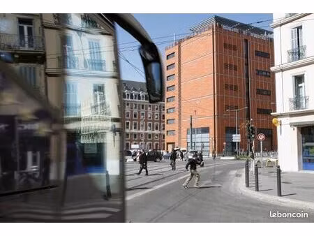 box de stockage sécurisé au rez-de chaussées