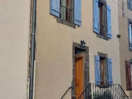 location maison à la roche-blanche (63670) : à louer / 85m² la roche-blanche