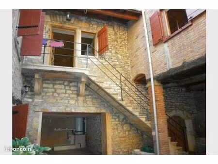 vente maison village pierre dorées