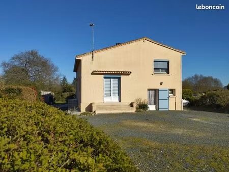 maison de campagne à saint just luzac 200m du centre ville