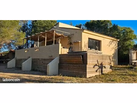 mas rénové avec terrain & structure équestre