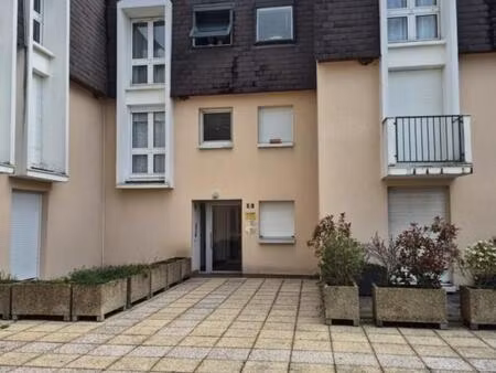 villepreux - appartement t2 46.53 m2 avec balcon