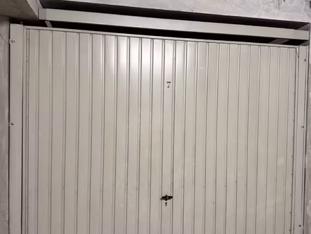 vente garage undefined m²