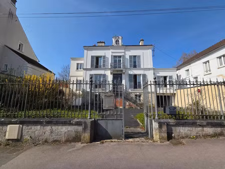 location locaux professionnels 320 m² à chateau-thierry (02400)  nan €