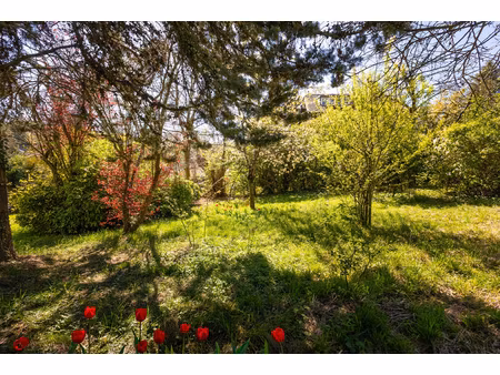 terrain constructible de 1340 m²