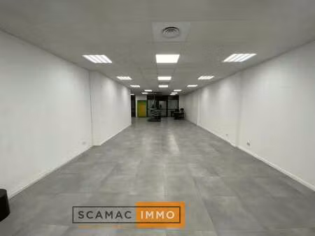 location commerce aix en provence 13100 151m²