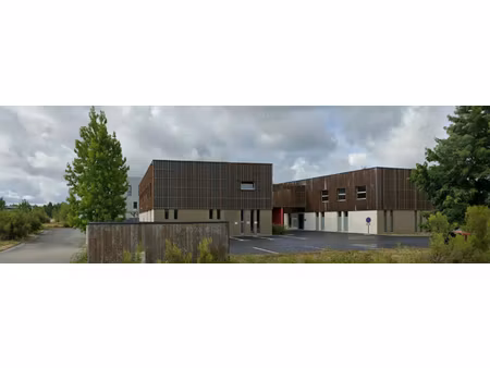 bureaux 3 pièces 142 m² à louer martillac 33650 ? | era immobilier