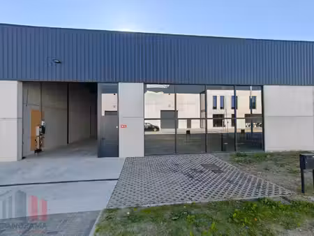 commercieel te huur in oostkamp