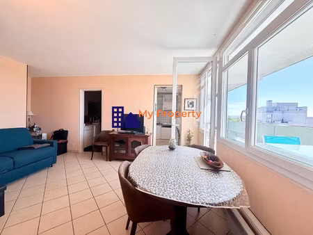 grand studio avec terrasse centre ville 5' gare