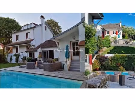 maison familiale de charme avec jardin paysagé et piscine