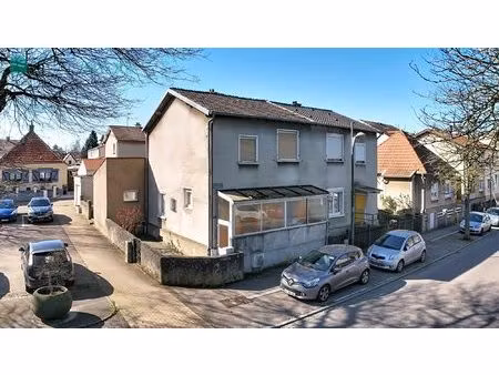 maison mitoyenne à rénover avec beaux volumes