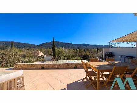 maison 4 pièces 105m2 sur terrain 2492m2 avec grand garage