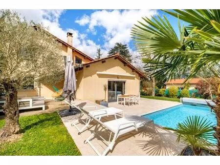 maison de luxe de 4 chambres en vente à curis-au-mont-d'or  france