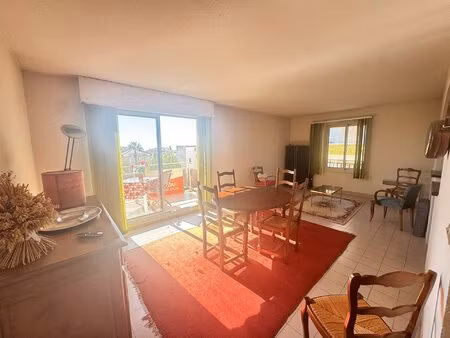 vence centre beau 3 pièces en dernier étage avec terrasse et garage
