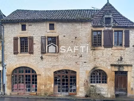 vente maison 9 pièces 236 m² à montcléra (46250)  85 000 €