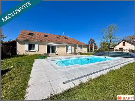 maison récente avec 3 chambres et piscine !