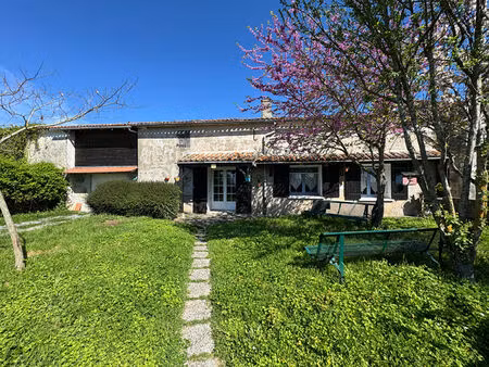 maison 4 pièces 93 m² à vendre / acheter puyrolland 17380 ? | era immobilier