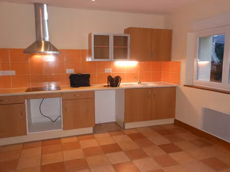 location maison 3 pièces 76m²