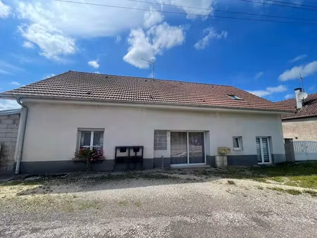 vente maison 201 m² à malbouhans (70200)  148 000 €