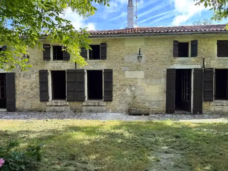 vente maison 5 pièces 209 m² à migron (17770)  129 600 €