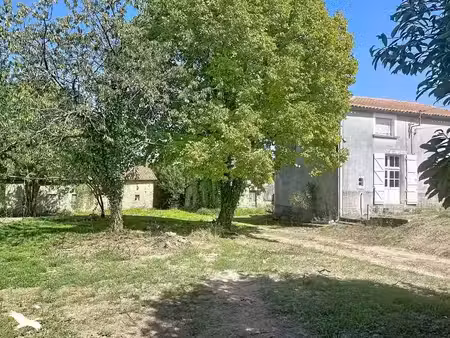 vente maison 3 pièces 75 m² à busserolles (24360)  170 000 €