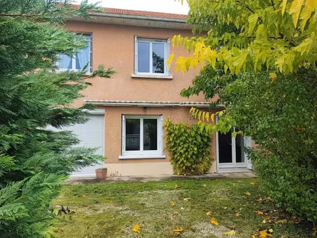 vente maison 5 pièces 140 m² à saint-astier (24110)  121 500 €