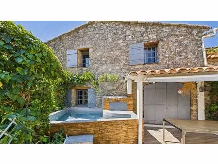 charmante maison dans un hameau du plan-de-la-tour