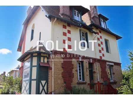 à vendre - dives sur mer jolie villa normande d'environ 200m² de 8 pièces
