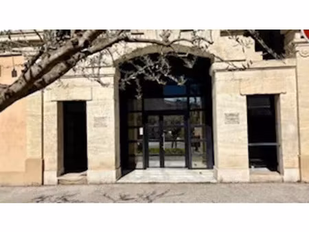 vente divers 100 m² alès (30100)