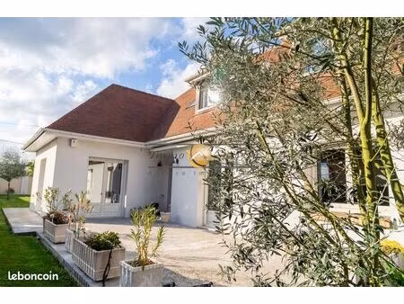 maison 7 pièces 164 m²
